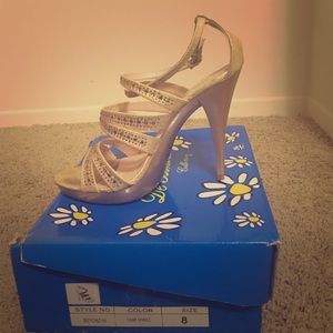 Gold Sparkly Heels - PERFECT NYE SHOE!