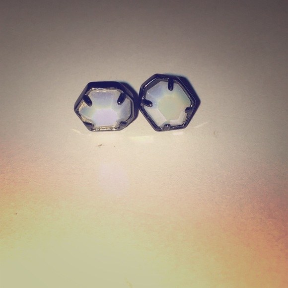 Gunmetal with white Iridescent Kendra Scott Studs