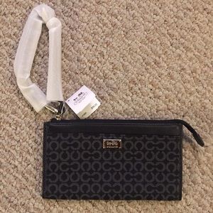 COACH authentic NWT logo wristlet wallet
