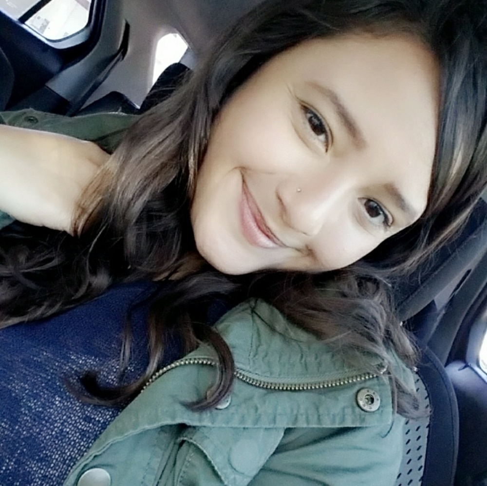 Meet your Posher, Hannah