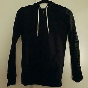 Hooded sweat shirt with zipper