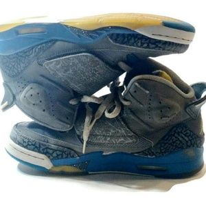 Nike Air Jordan Son of Mars Sz.  6Y 512246-037