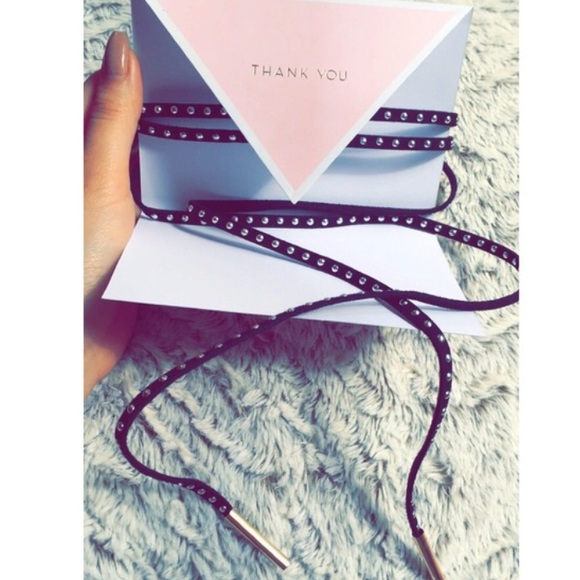 🌟DAKOTA SUEDE STUDDED NECKLACE🌟 - Picture 3 of 3