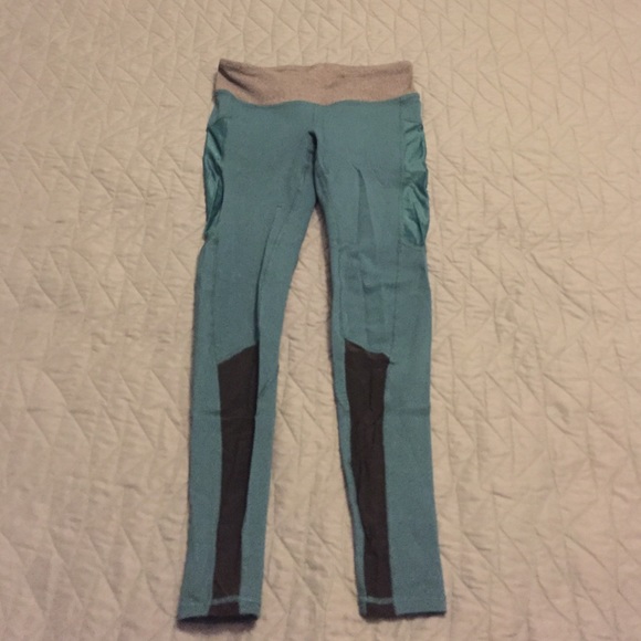 Alo Yoga leggings