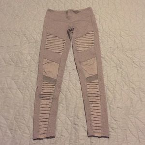 Alo Yoga Moto Leggings