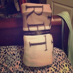 Victoria's Secret throw, brand new!