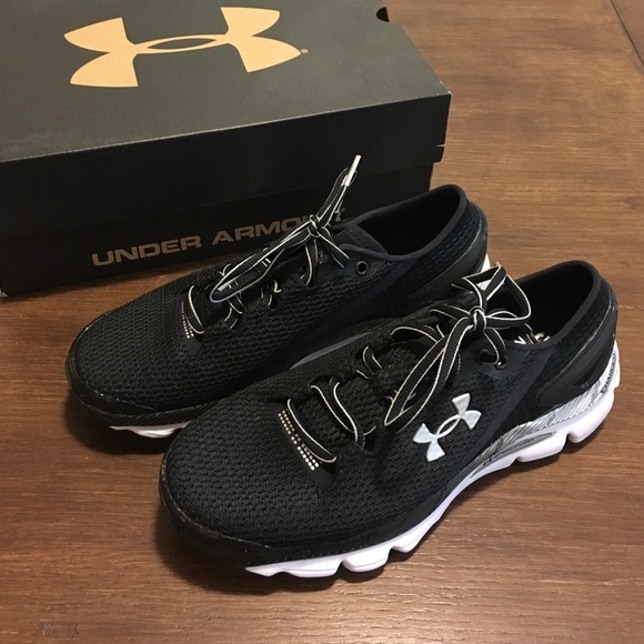 Under Armour Women Speedform Gemini 2.1 Size 7.5