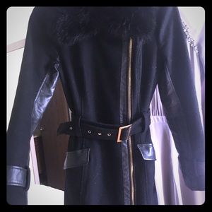 Bebe XS black coat with removable fur collar/belt