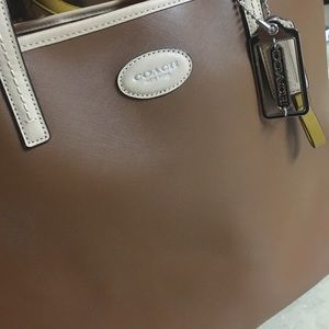 Brown leather authentic coach tote