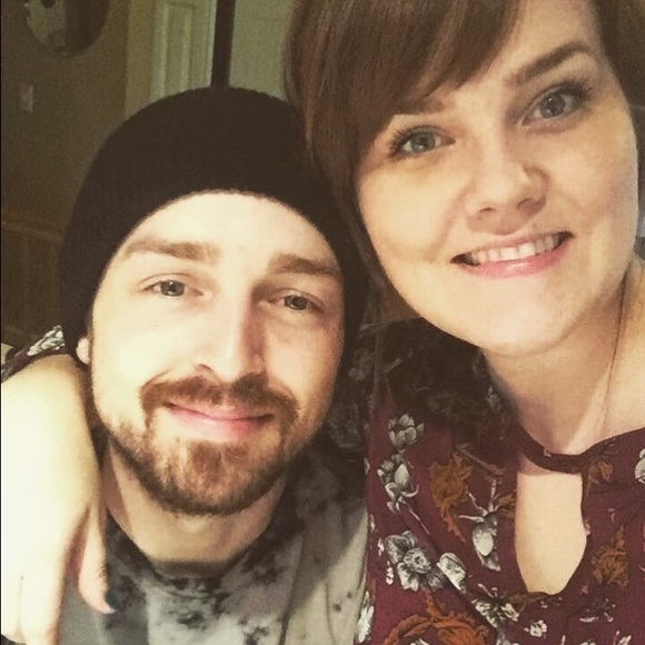 Meet your Posher, Danielle - Picture 3 of 4