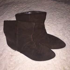 Nine West, Chocolate faux suede ankle boots