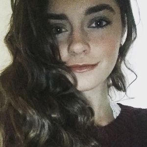 Meet your Posher, Corinne