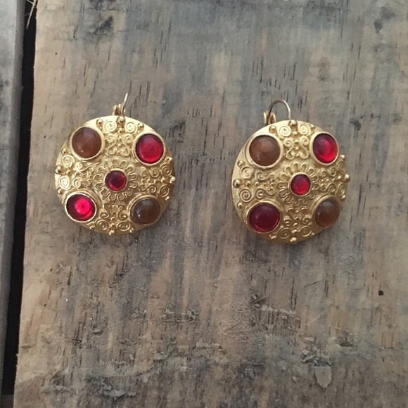 Vintage Gold Colored Cabachon Circle Pierced