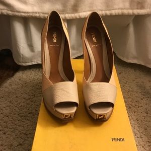 Fendi pump 39
