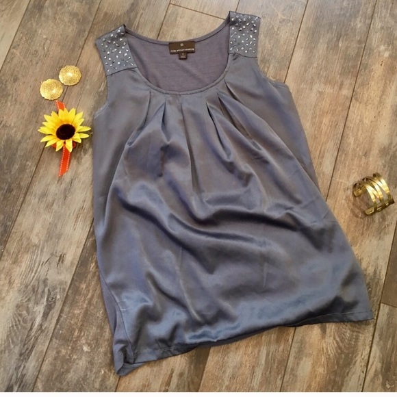 Fenn Wright Manson Tops - 💐DONATING SATURDAY💐 'Silky' top/metallic details