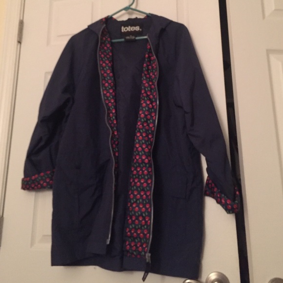 Totes Rain Jacket 🍒