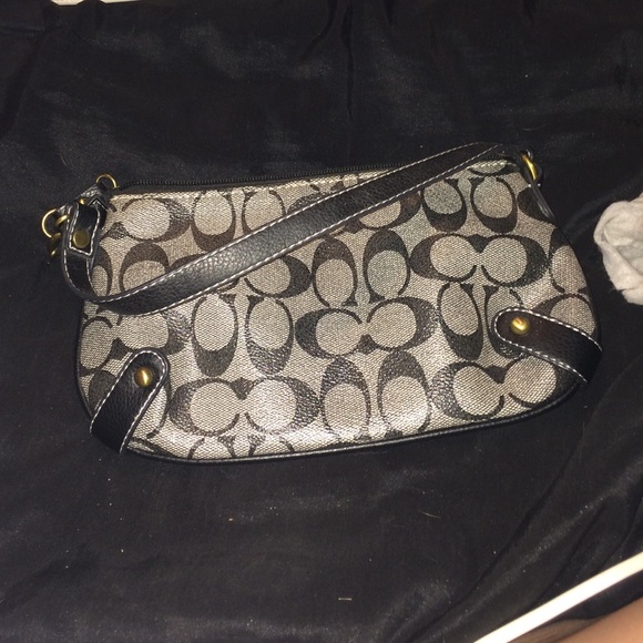 Coach purse barley used - Picture 4 of 4