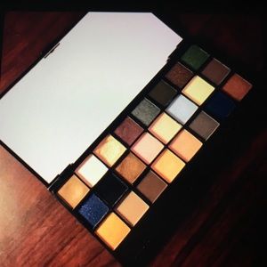 NYX Wicked Dreams 24 Shade Eye Shadow Palette