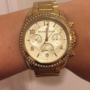 Authentic Michael Kors gold/rhinestone watch⌚️