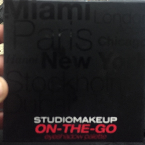 Eyeshadow pallet