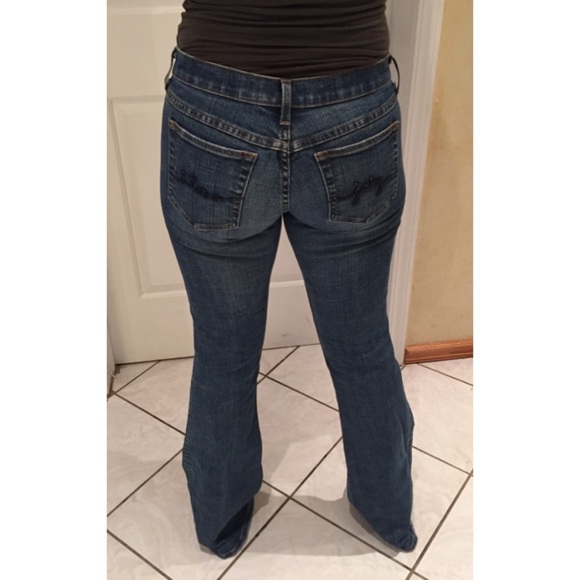 🎉HOST PICK🎉Studded JUICY Couture Jeans - Picture 4 of 4