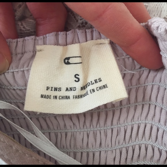 Pins and needles lace corset dress - Picture 4 of 4