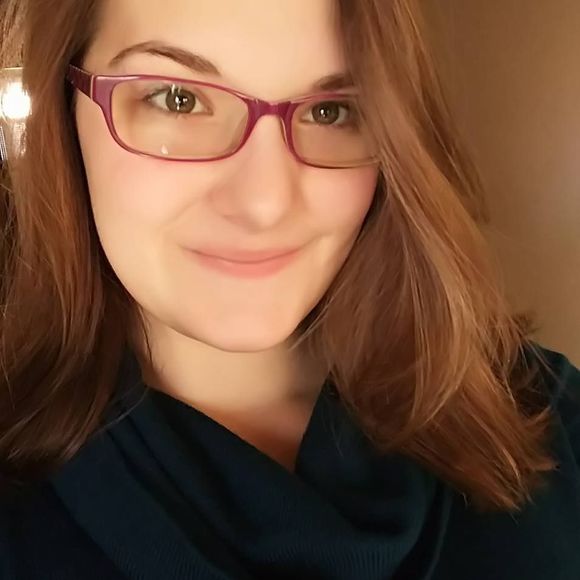 Meet your Posher, Arianna - Picture 1 of 1