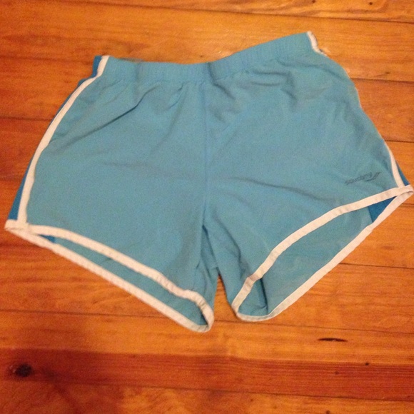 Saucony running shorts 🏃🏻‍♀️💖