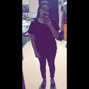 Meet your Posher, Nikki