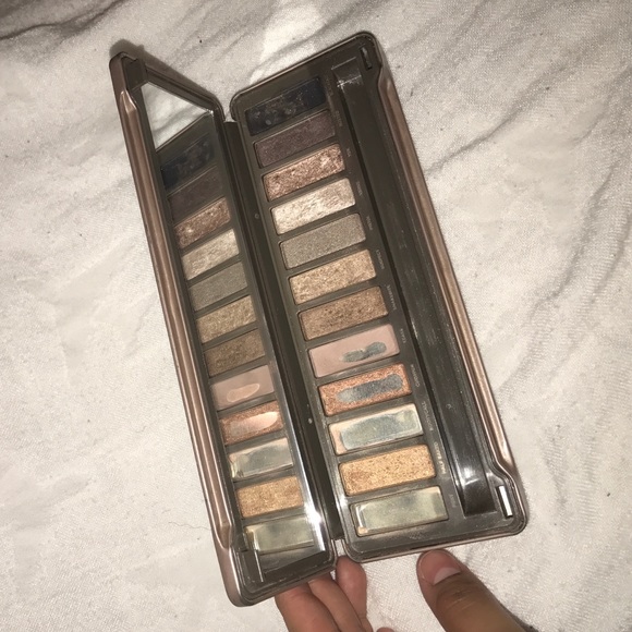 Urban decay naked 2 palette