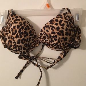 Leopard print swim top! VS!