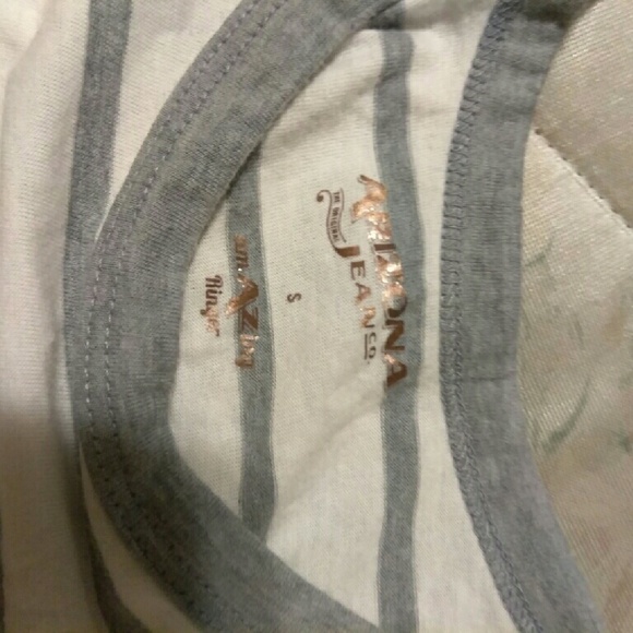 Shirt - Picture 2 of 3