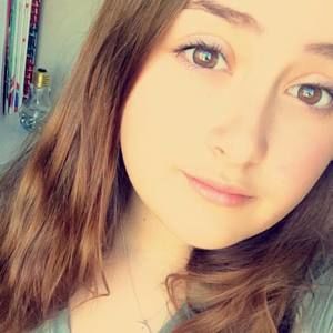 Meet your Posher, Cassandra