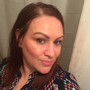 Meet your Posher, Yolanda