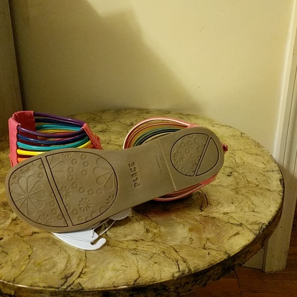 Shoes - Picture 3 of 4