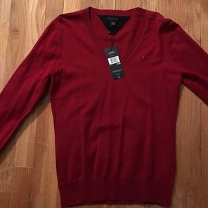 Tommy Hilfiger BRAND NEW pullover sweater