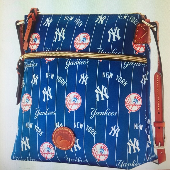 Dooney and Bourke MLB Yankees Crossbody - Picture 2 of 4