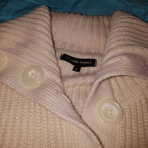 Sweater - Picture 2 of 4