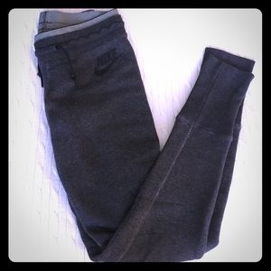 NIKE - Knit Leggings