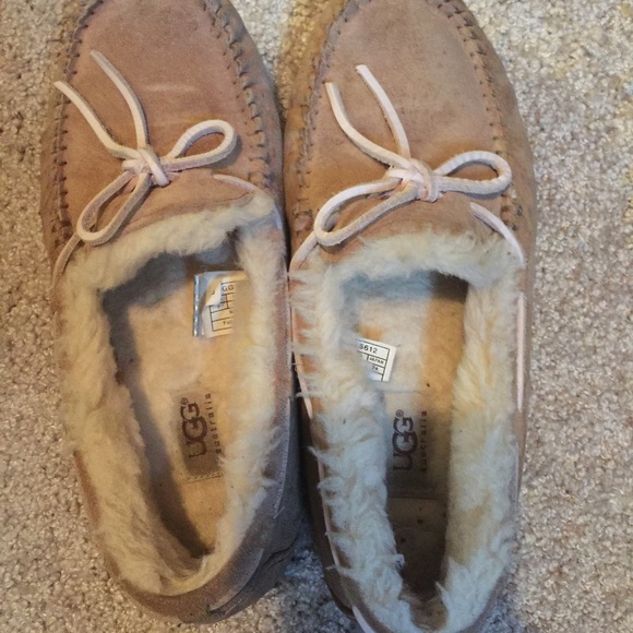 UGG moccasins sins...size 7...excellent condition