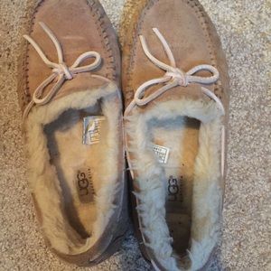 UGG moccasins sins...size 7...excellent condition