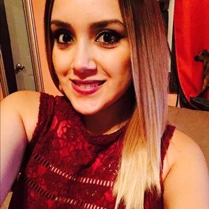 Meet your Posher, Paola