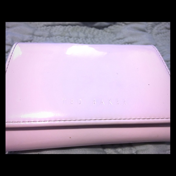 Ted Baker tri-fold pink wallet 👛💁🏻