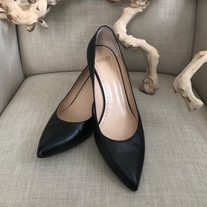 Bally black leather pointed heels.