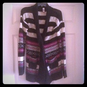 Long tribal pattern sweater