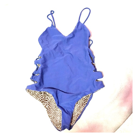 Acacia Peahi One piece