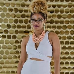 Meet your Posher, April