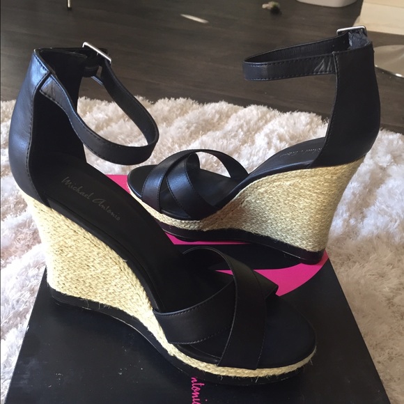 Michael Antonio Geisha Wedges