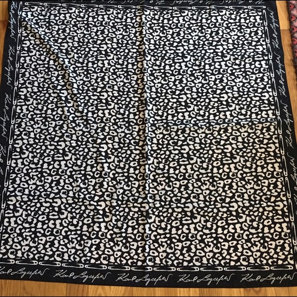 Karl Lagerfeld Scarf