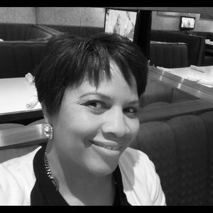 Meet your Posher, Lisa
